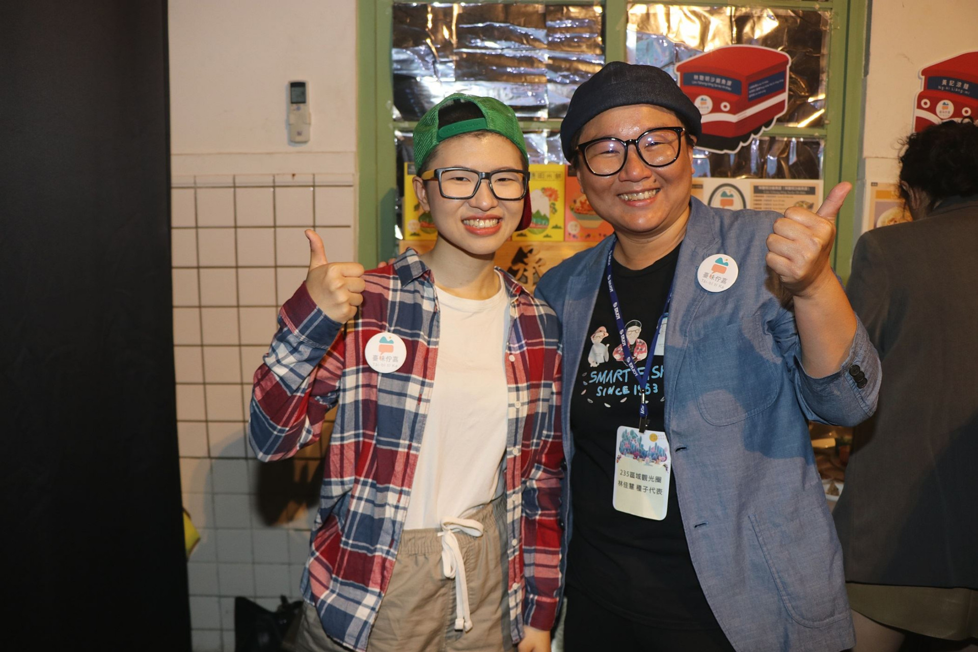 7 林佳慧與阮劇團演員合照.JPG