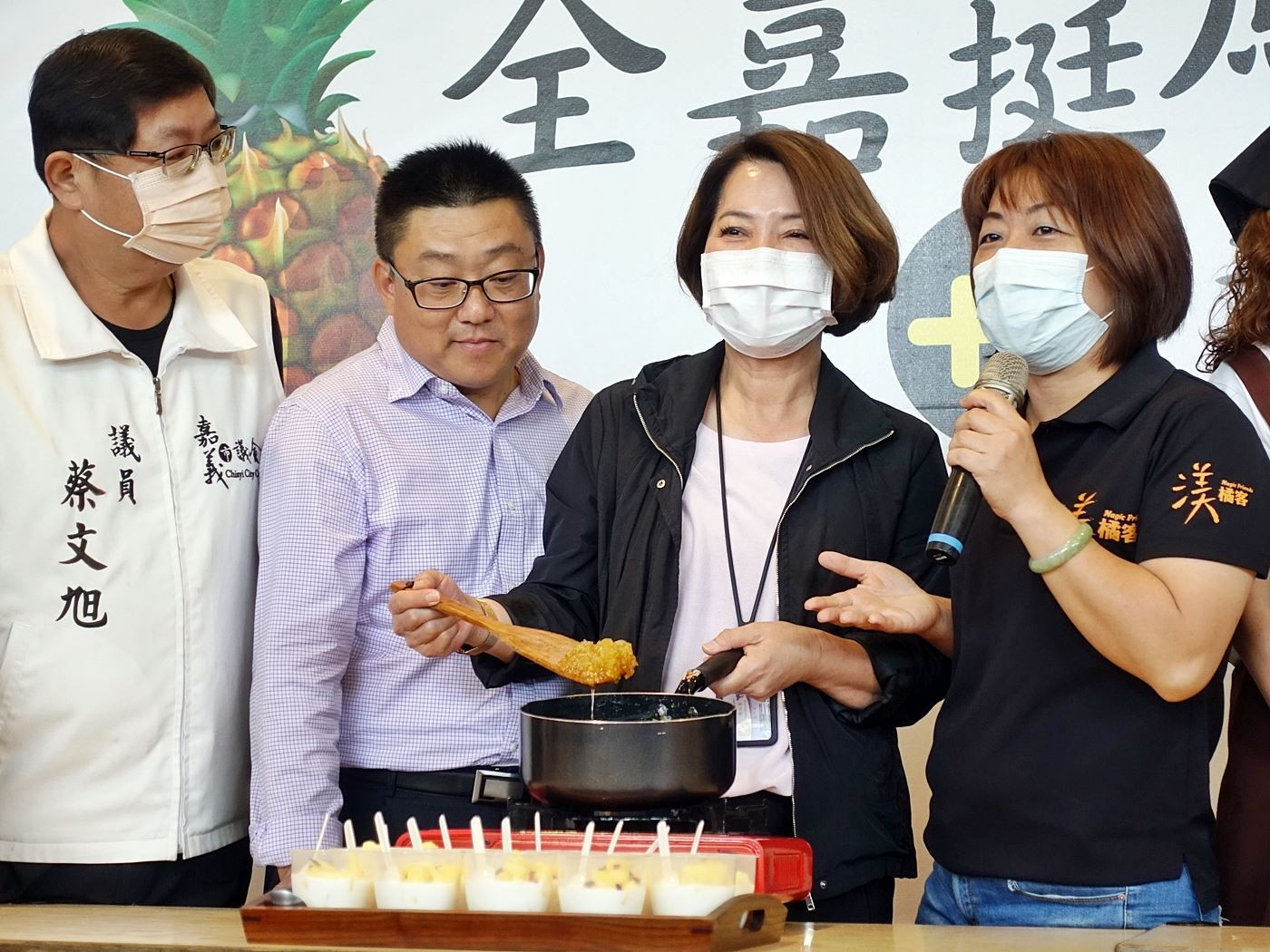 0LINE 嘉義隊創意商品 挺農民 _4_.JPG