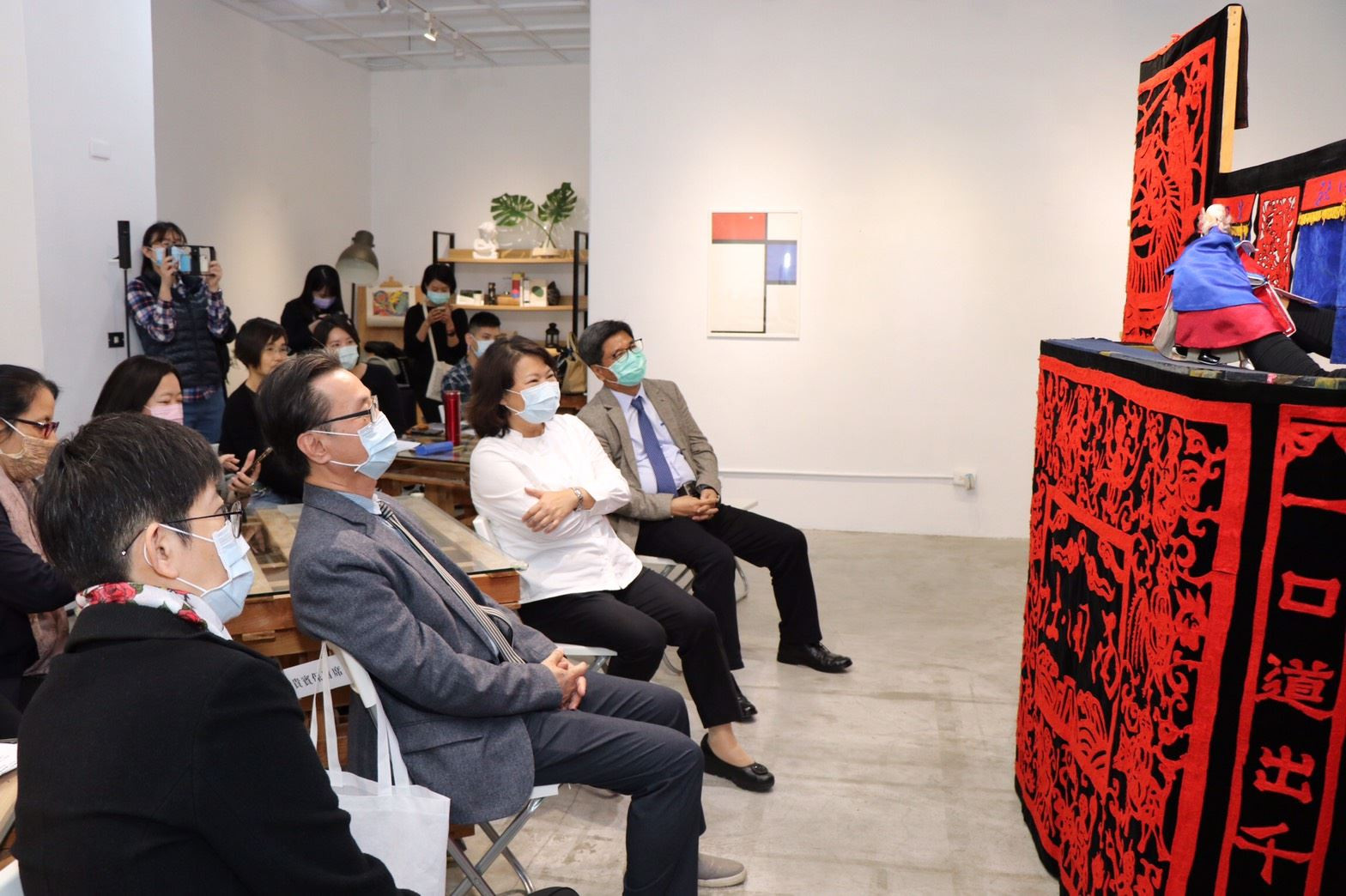 西田社布袋戲劇團主演黃明隆老師表演